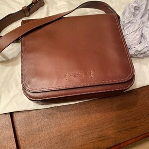 Coach Gotham Messenger 27